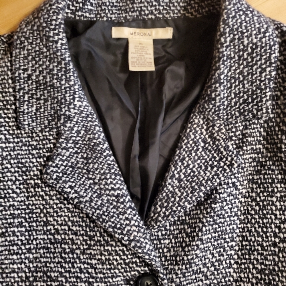 Merona Women's Acrylic Two-piece Suit - Picture 2 of 10